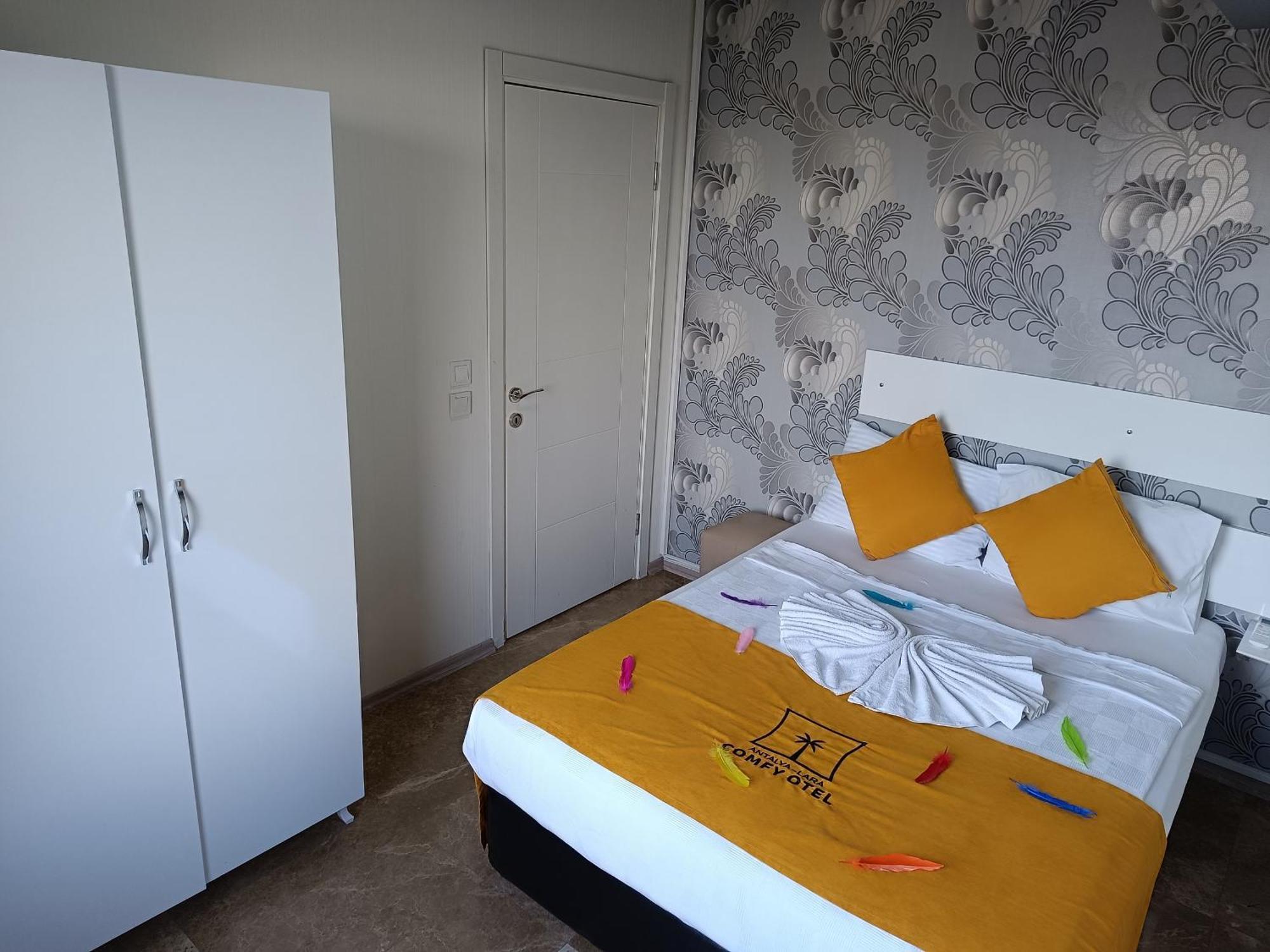 Comfy Lara Otel Antalya